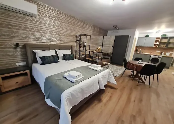 Tahoma - център Várna