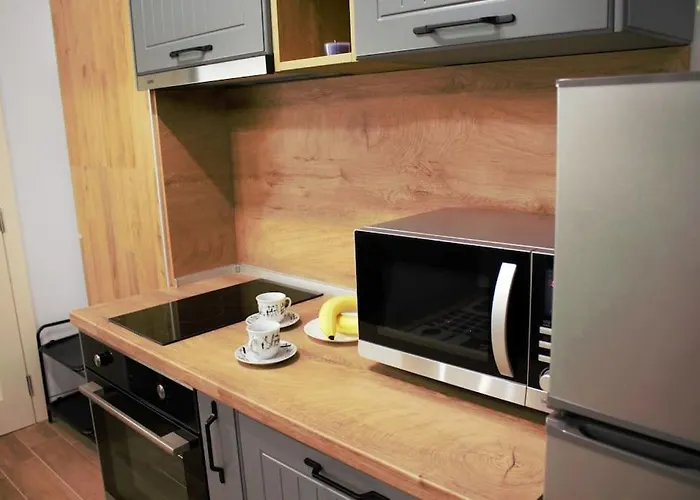 Tahoma - център * Várna