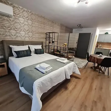 Tahoma - център Варна