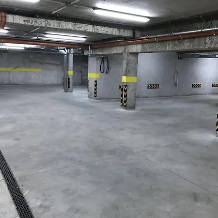 Апартамент Tahoma - център *